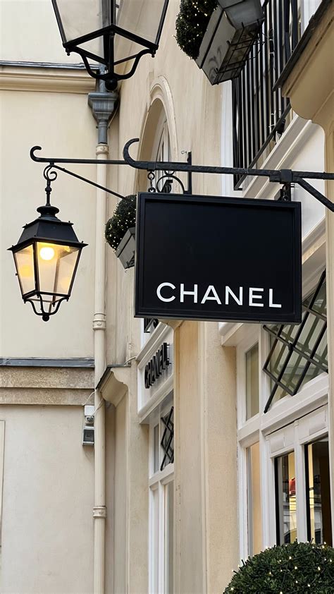 what discount do chanel employees get|saks employee discount chanel.